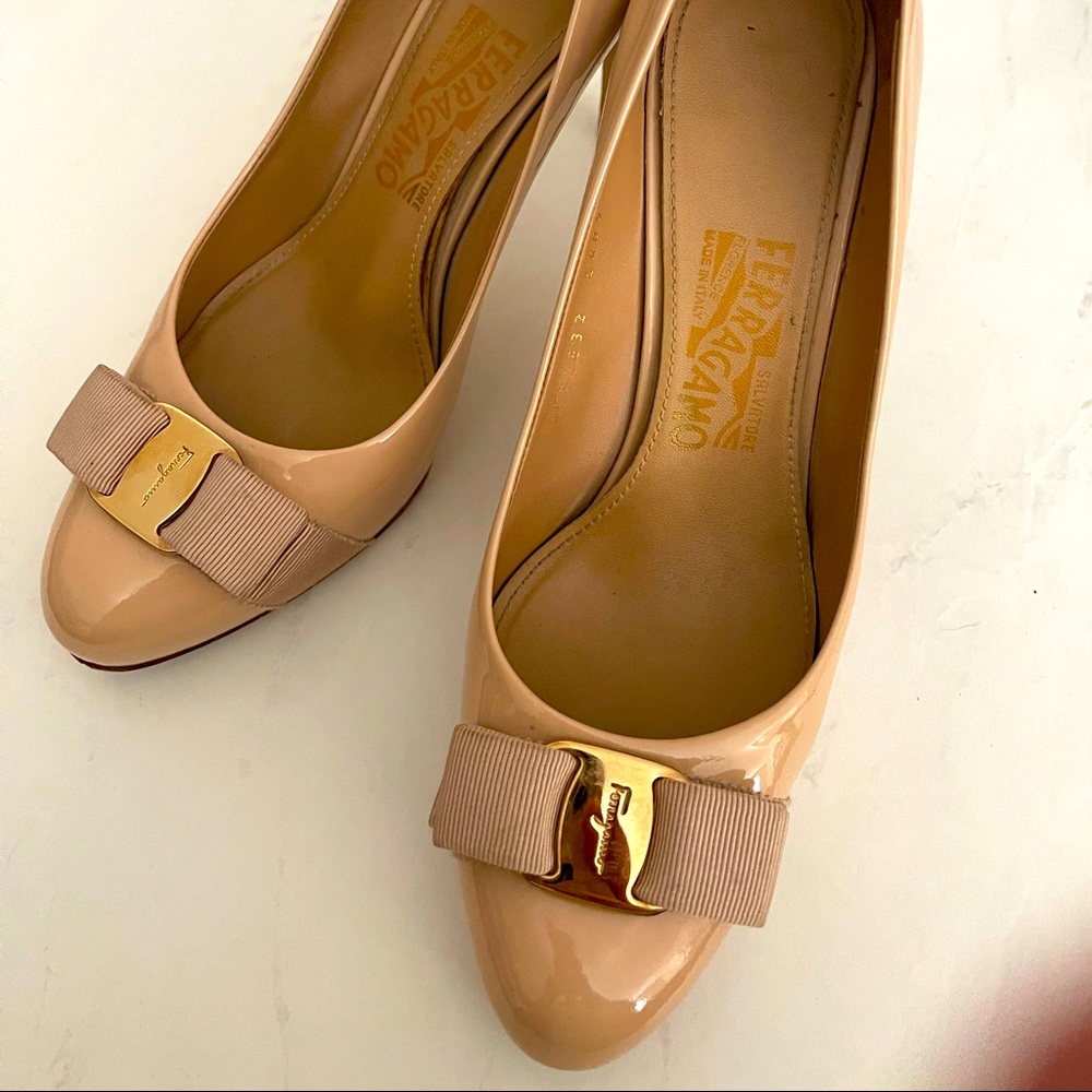 Salvatore Ferragamo Size 8 Nude
